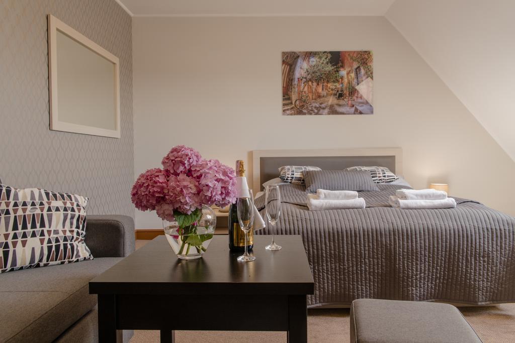 Hotel - Restauracja Platan Sedziszow Malopolski Luaran gambar