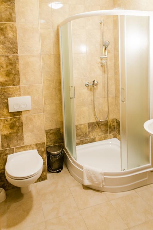 Hotel - Restauracja Platan Sedziszow Malopolski Luaran gambar