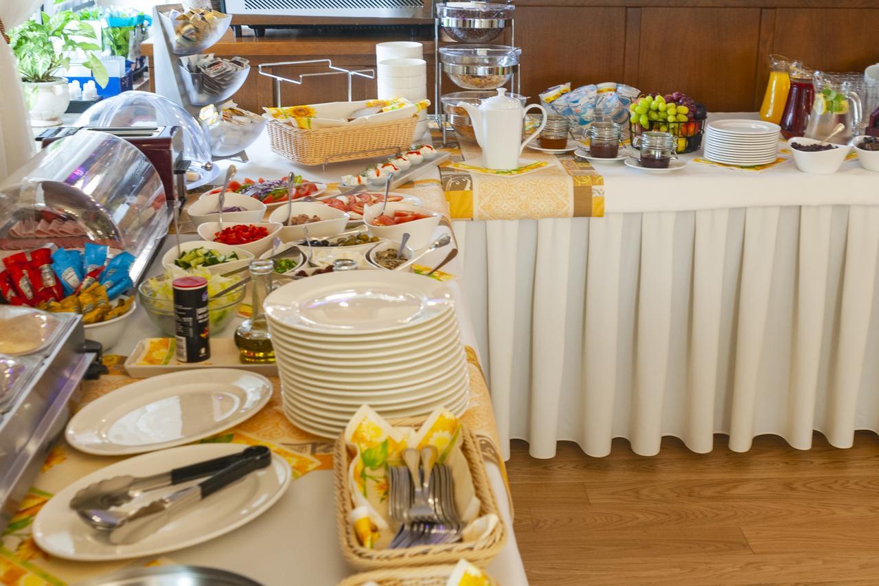 Hotel - Restauracja Platan Sedziszow Malopolski Luaran gambar